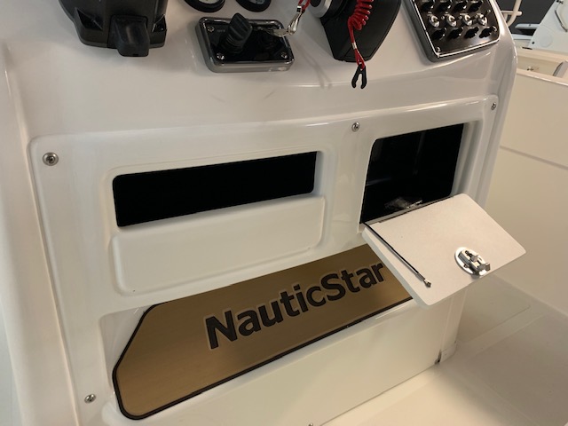 NauticStar 231 Hybrid 2021